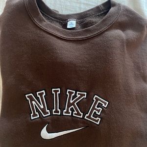 Brown NIKE embroidered crewneck